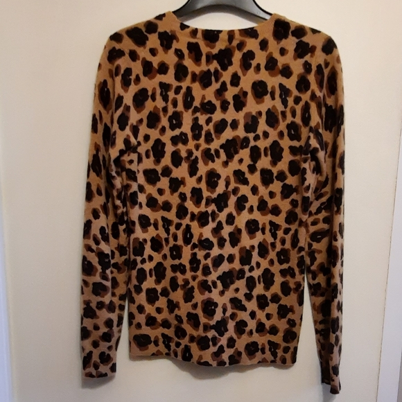 Lord & Taylor Leopard Print 100% Cashmere Crew Neck Sweater - Picture 8 of 10